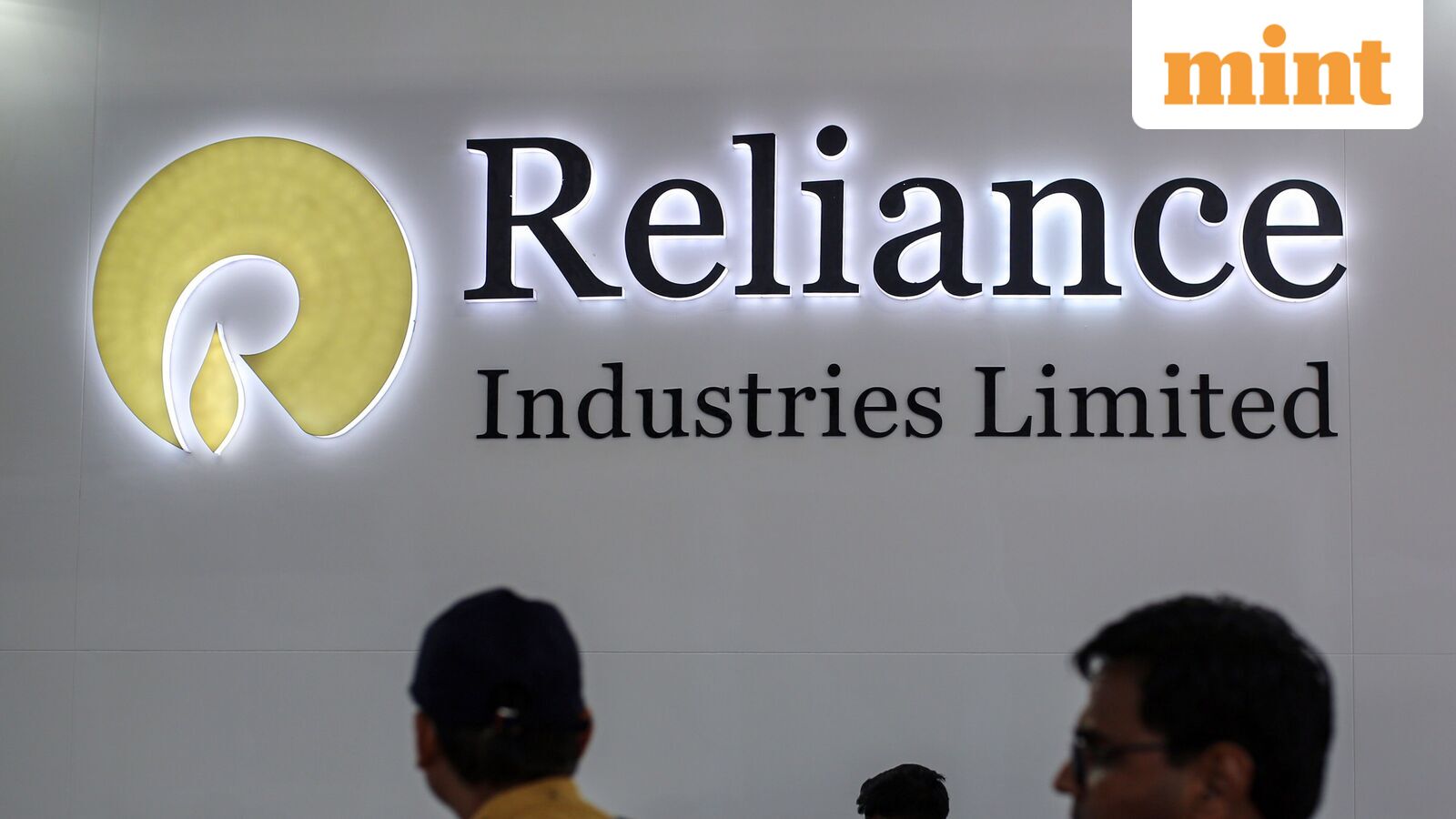 Reliance Industries Restructures AI Subsidiary, Allocates 30% Stake to Meta