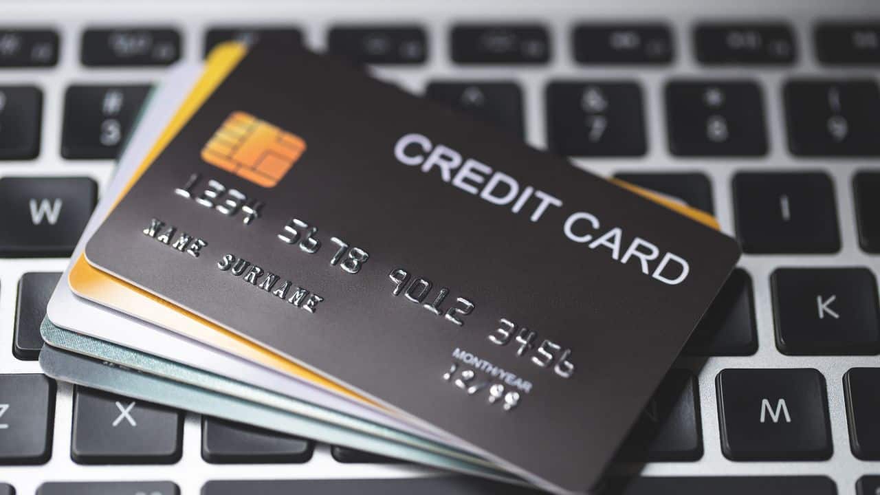 The Risks of Credit Card Overload: When Having Too Much of a Good Thing Becomes a Problem