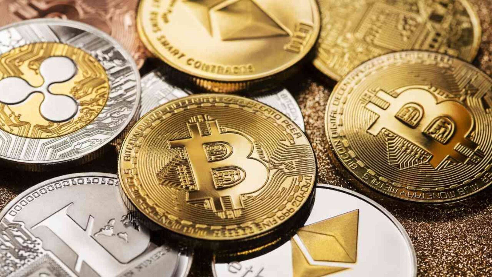 Bitcoin Price Plummets Below $65,000 Amid Widespread Cryptocurrency Market Decline