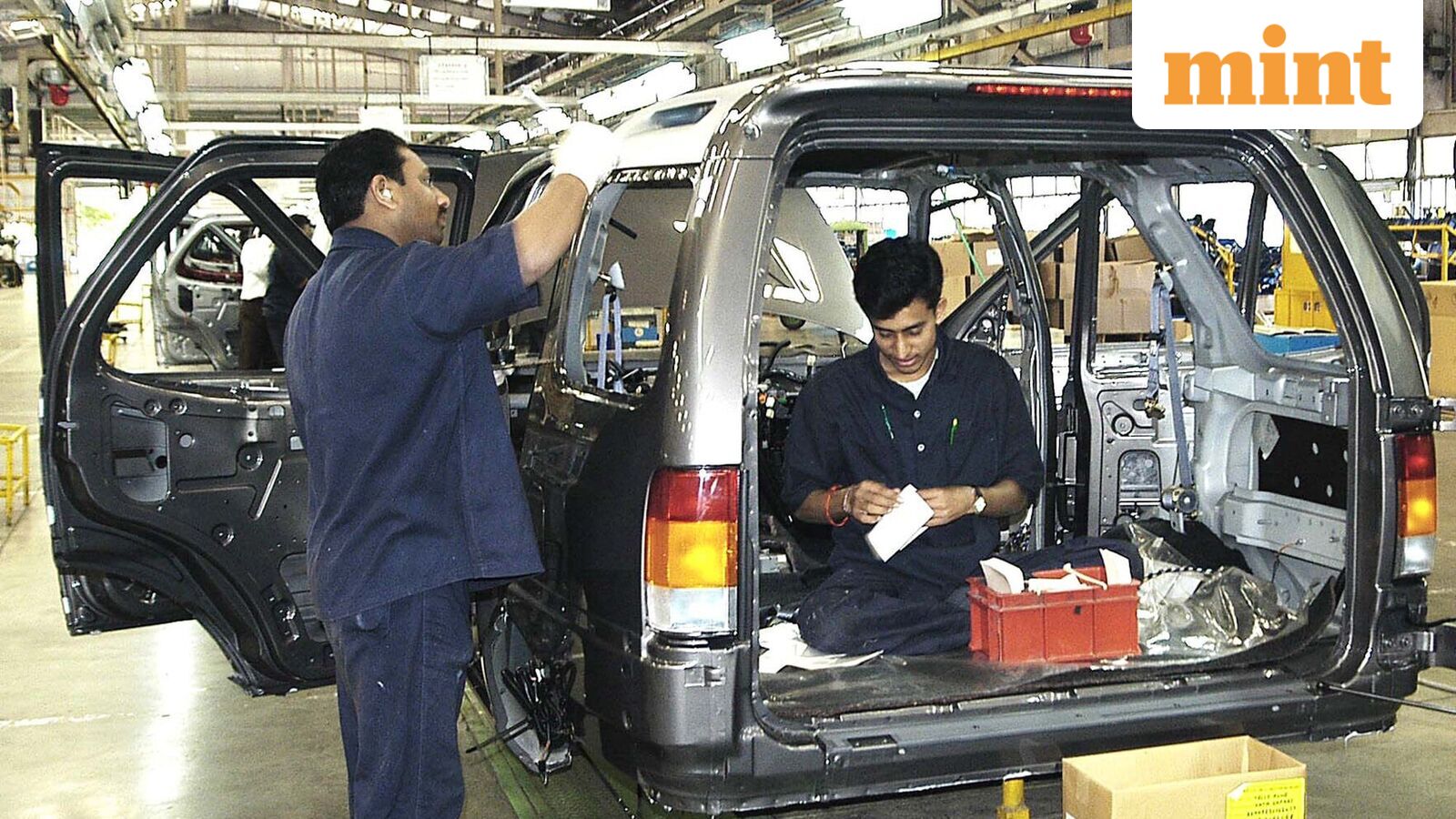 February Auto Sales Surge, Highlighting Strong Performance in Both CV and PV Markets
