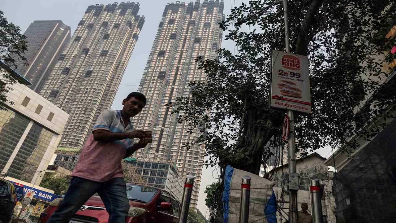 Mumbai Property Registrations Rise 8% in February, Mid-Premium Segment Leads Growth