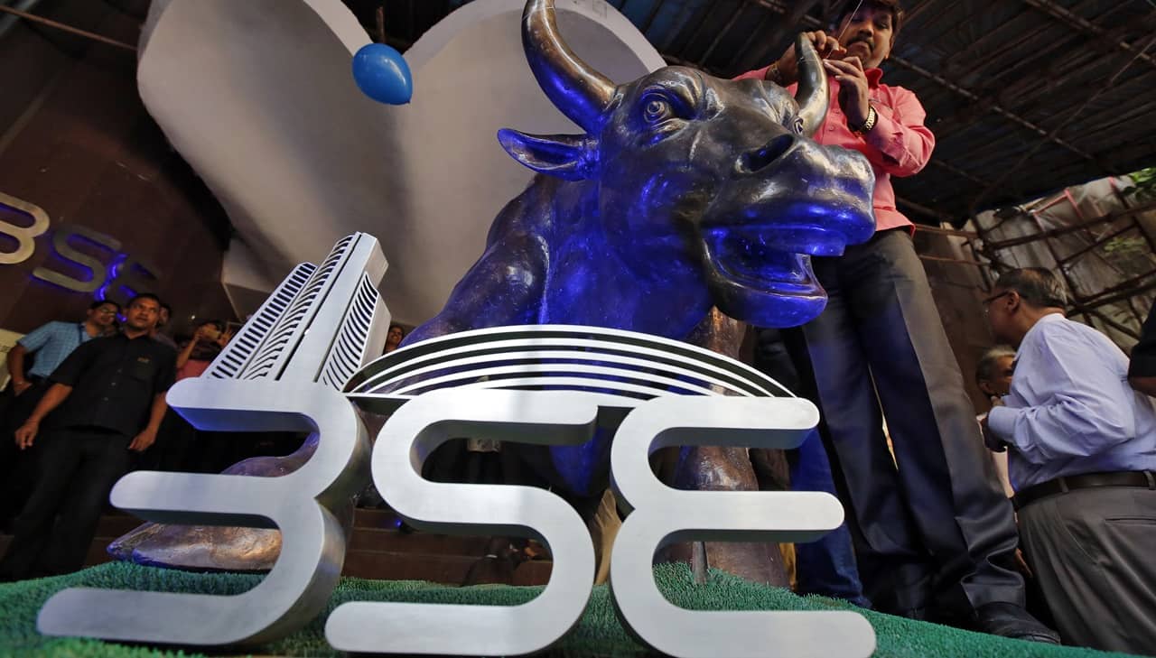 Sensex Surges 900 Points in 20 Minutes: Explaining the Market's Late-Day Rally