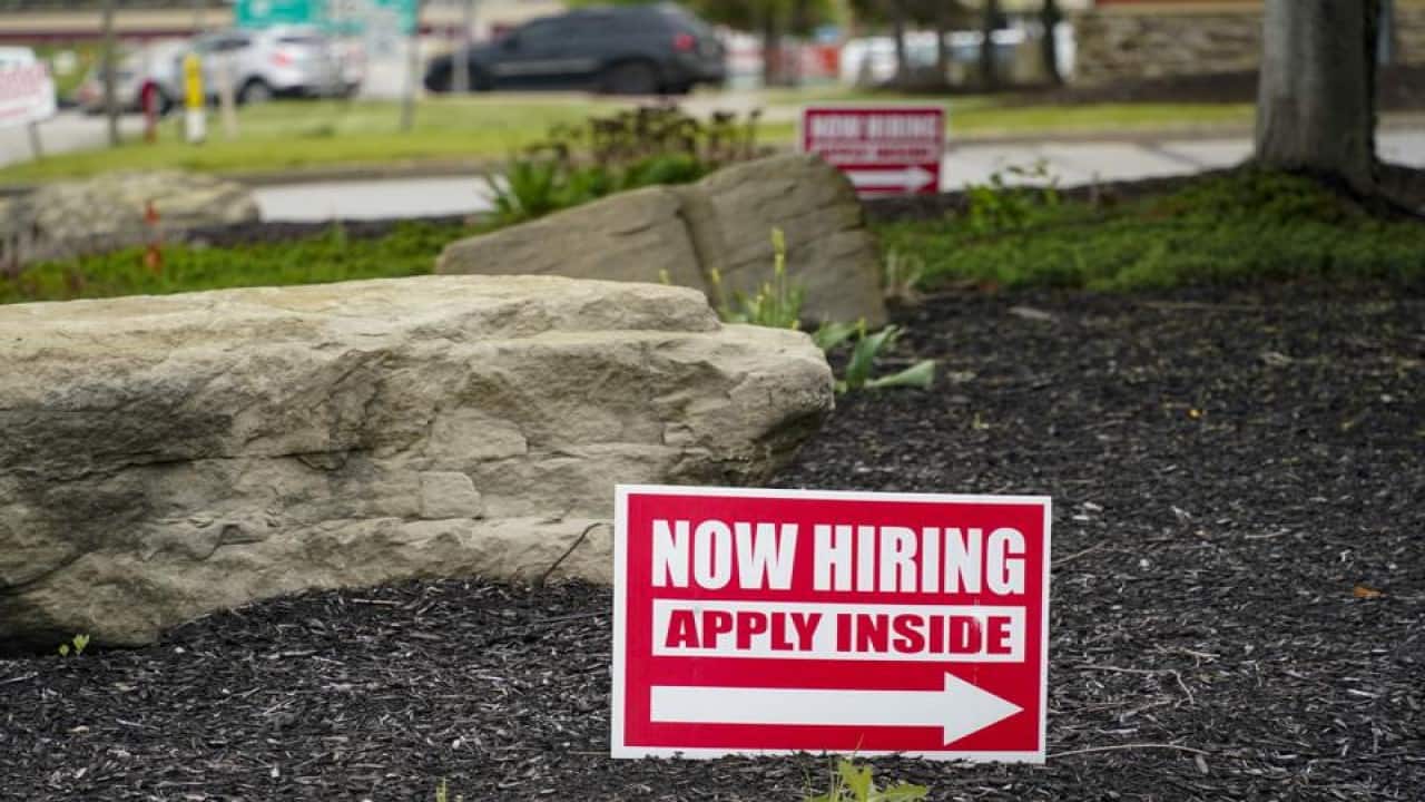 Tech Job Openings in India Rise 9% in March Amid AI-Driven Hiring Uncertainty