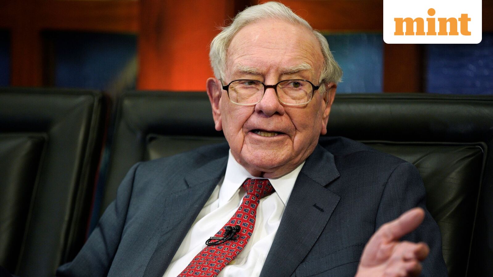 Warren Buffett Sells Stock for 50% Profit, Subsequent Investment Proves Costly, Offering Valuable Lesson