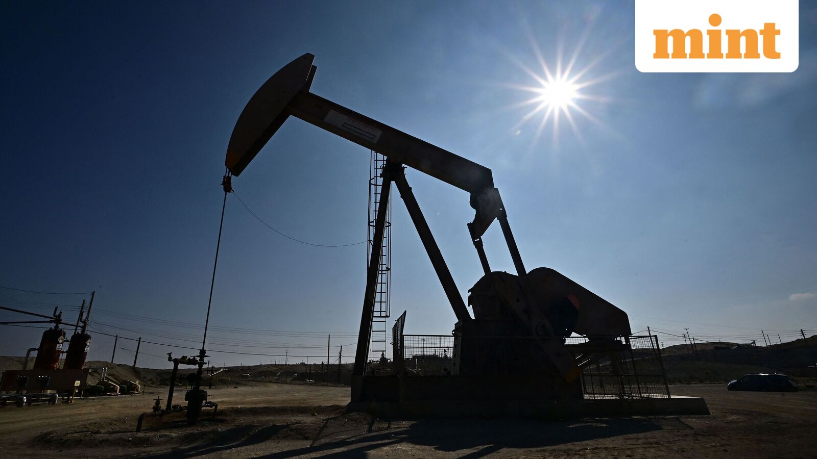 Crude Oil Prices Surge 11% as Trump Rules Out Iran Deal Without Conditional Surrender, Brent Tops $90