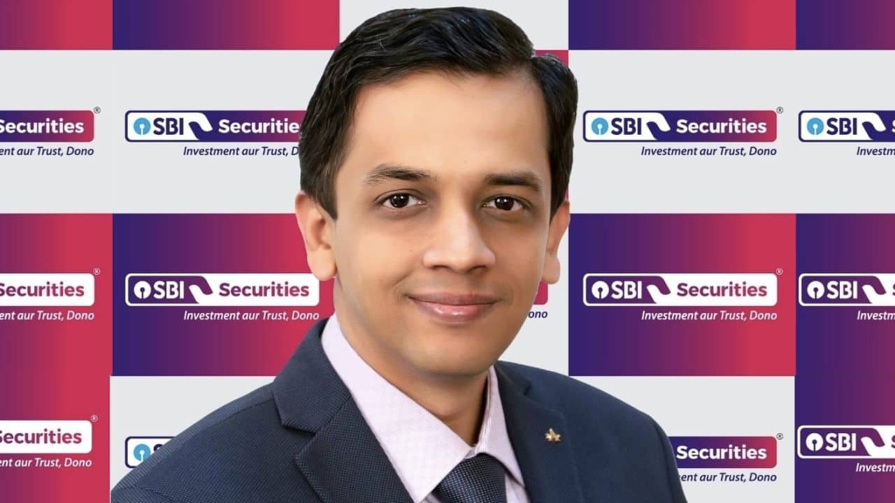 Chartist Predicts Continued Growth for Sectoral Index: Two Stocks to Watch for Next Week