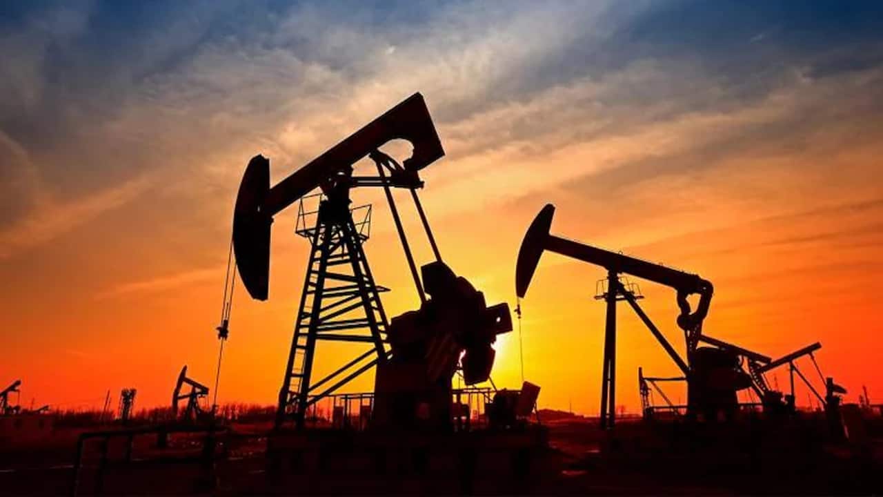 Oil Price Shock Hits OMC Stocks, Weakening Profit Outlook Amid Frozen Fuel Prices