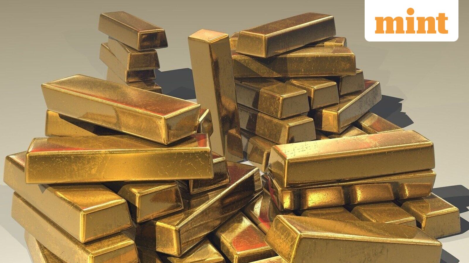 Live Gold Prices on 10 March 2026: Updates for 22K, 24K and 18K Gold