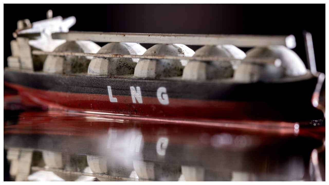 Indian Urea Producers Halt Operations Amid LNG Supply Disruptions Linked to Iran Conflict