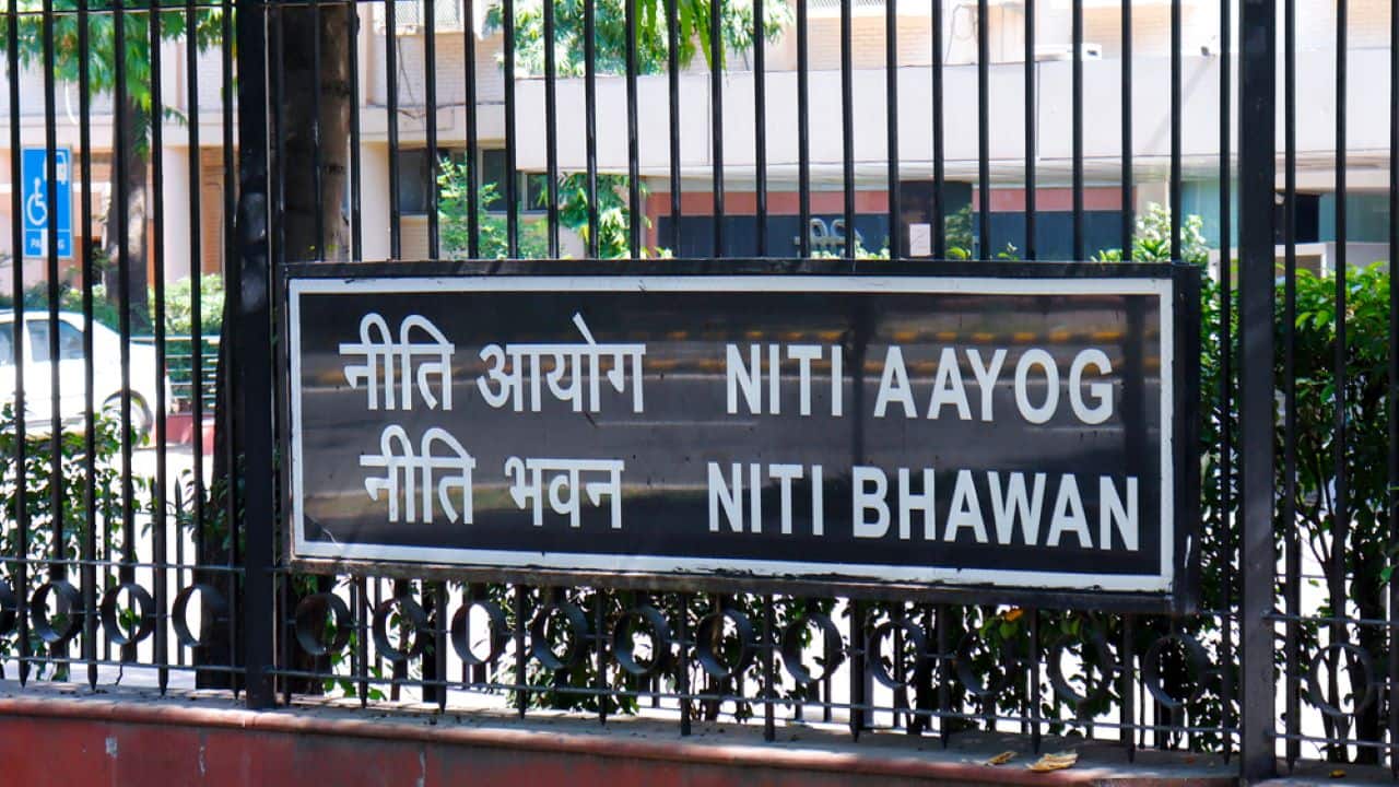 Fiscal Stress Looms for Punjab, Andhra Pradesh, and Kerala Due to Revenue Shortfalls and Rising Debt, Says NITI Aayog Report