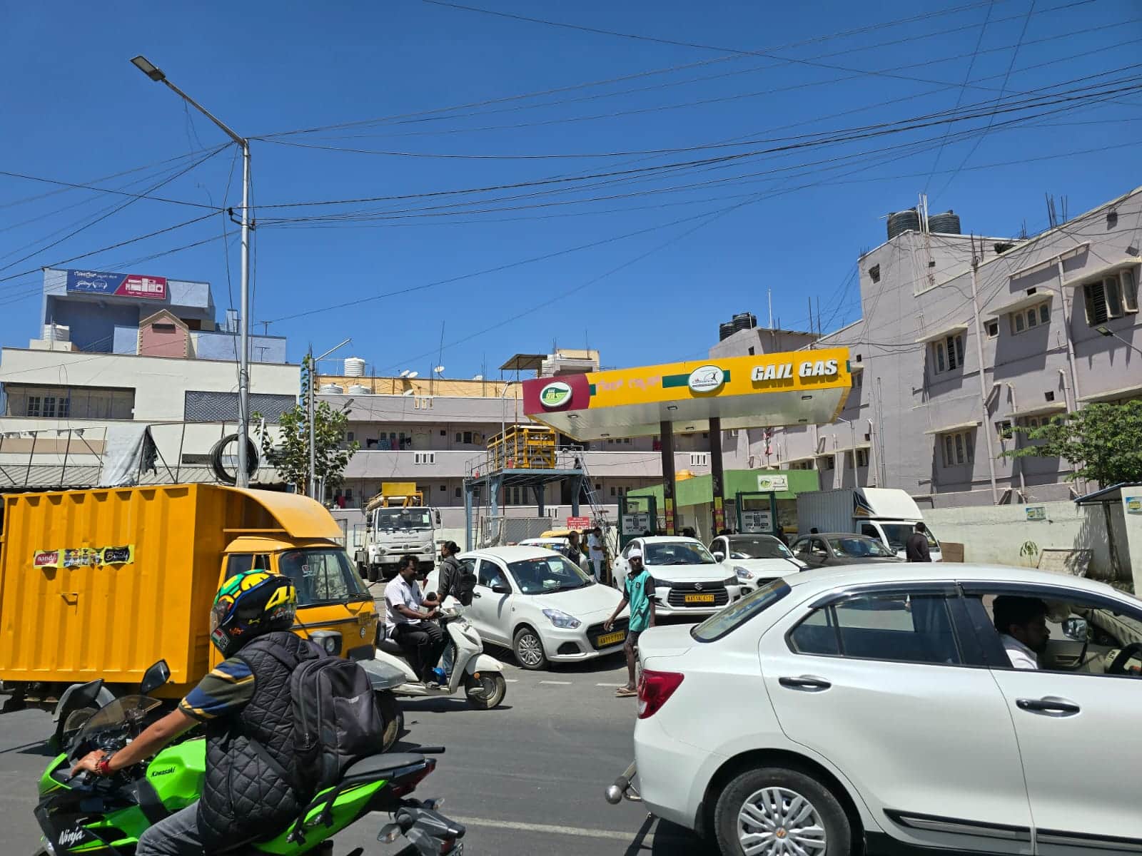 LPG Price Hikes Raise Concerns for Ride-Hailing Drivers, Prompting Fears of Supply Disruption and Income Loss