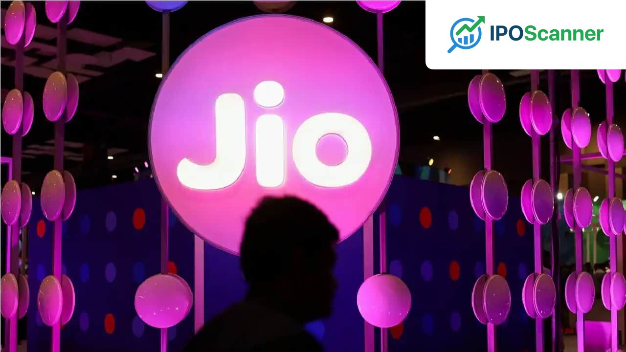 Reliance Jio Holdings Said to Pursue Secondary Share Sale to Investors