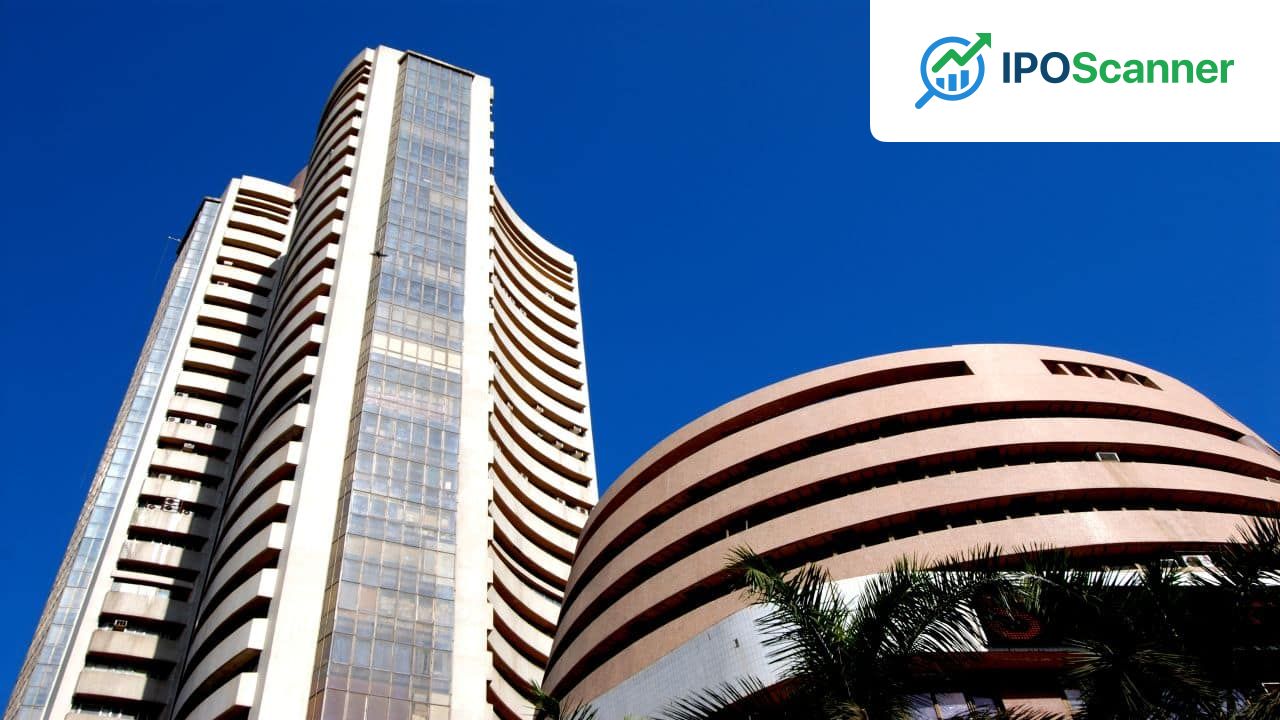 Market Analysts Weigh Potential for Rupee Appreciation Amid Ongoing Oil Price Pressures