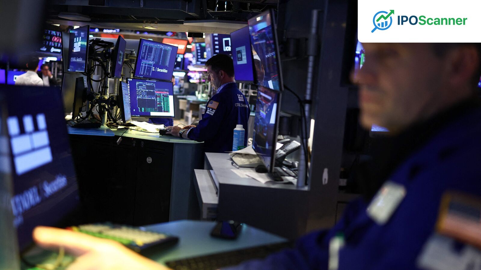 US Stocks Edge Higher Amid Optimism Over Middle East Peace Talks